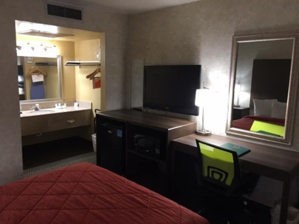 Quality Inn Flagstaff East I-40 Eksteriør billede