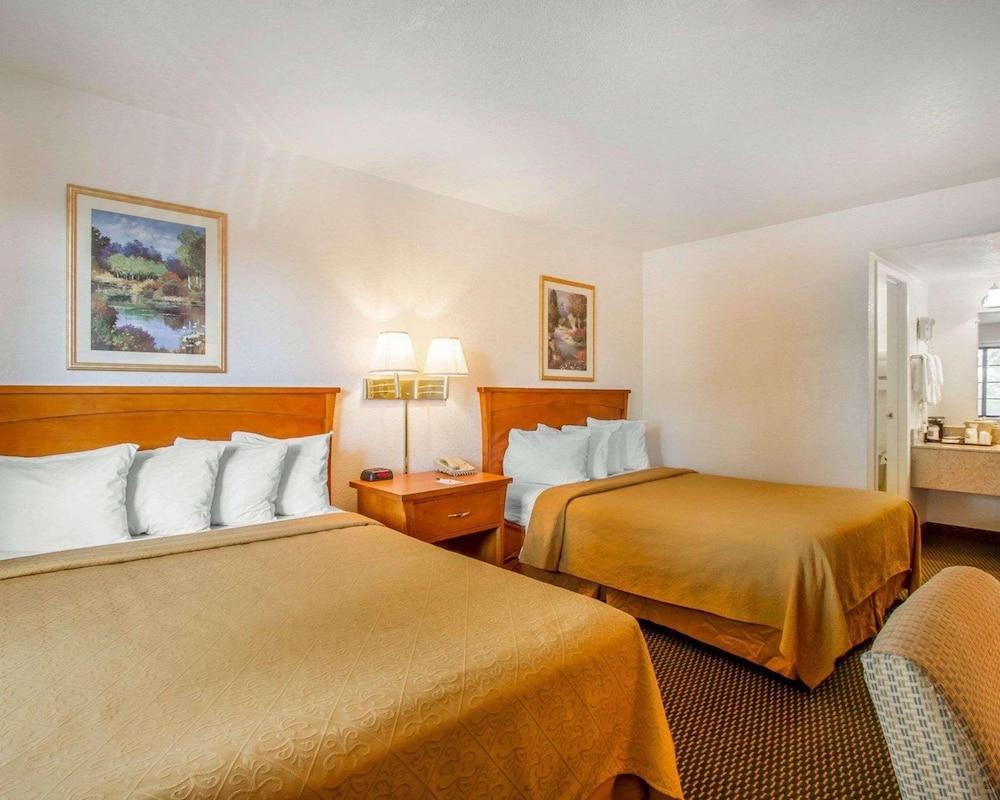 Quality Inn Flagstaff East I-40 Eksteriør billede