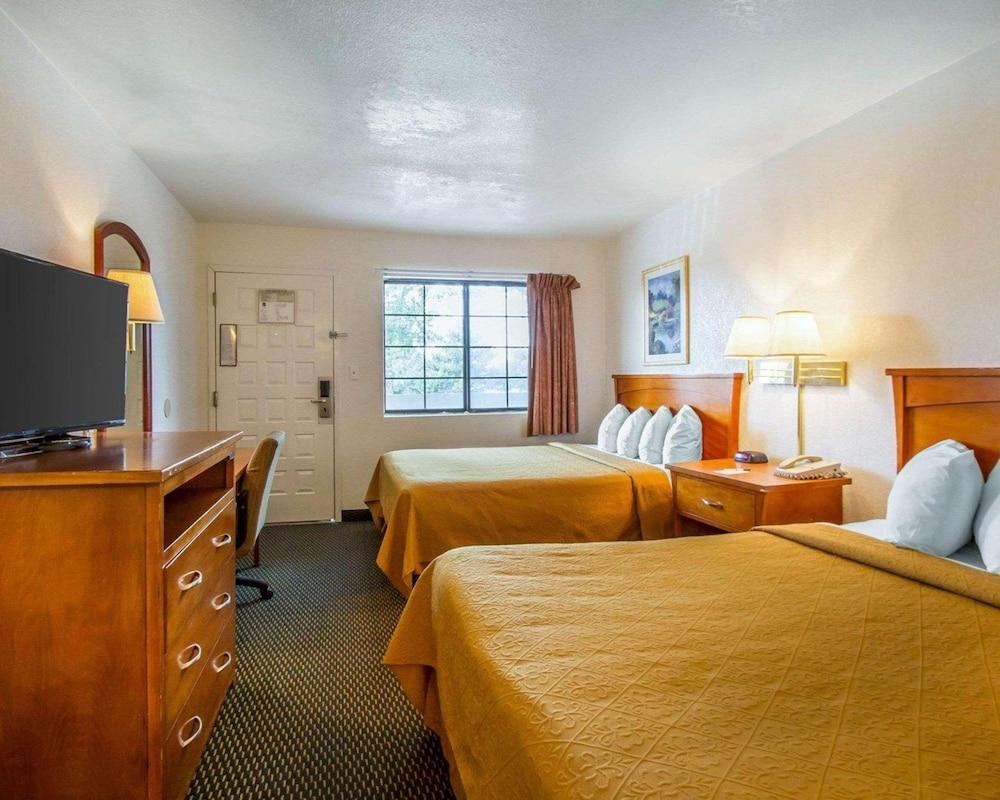 Quality Inn Flagstaff East I-40 Eksteriør billede