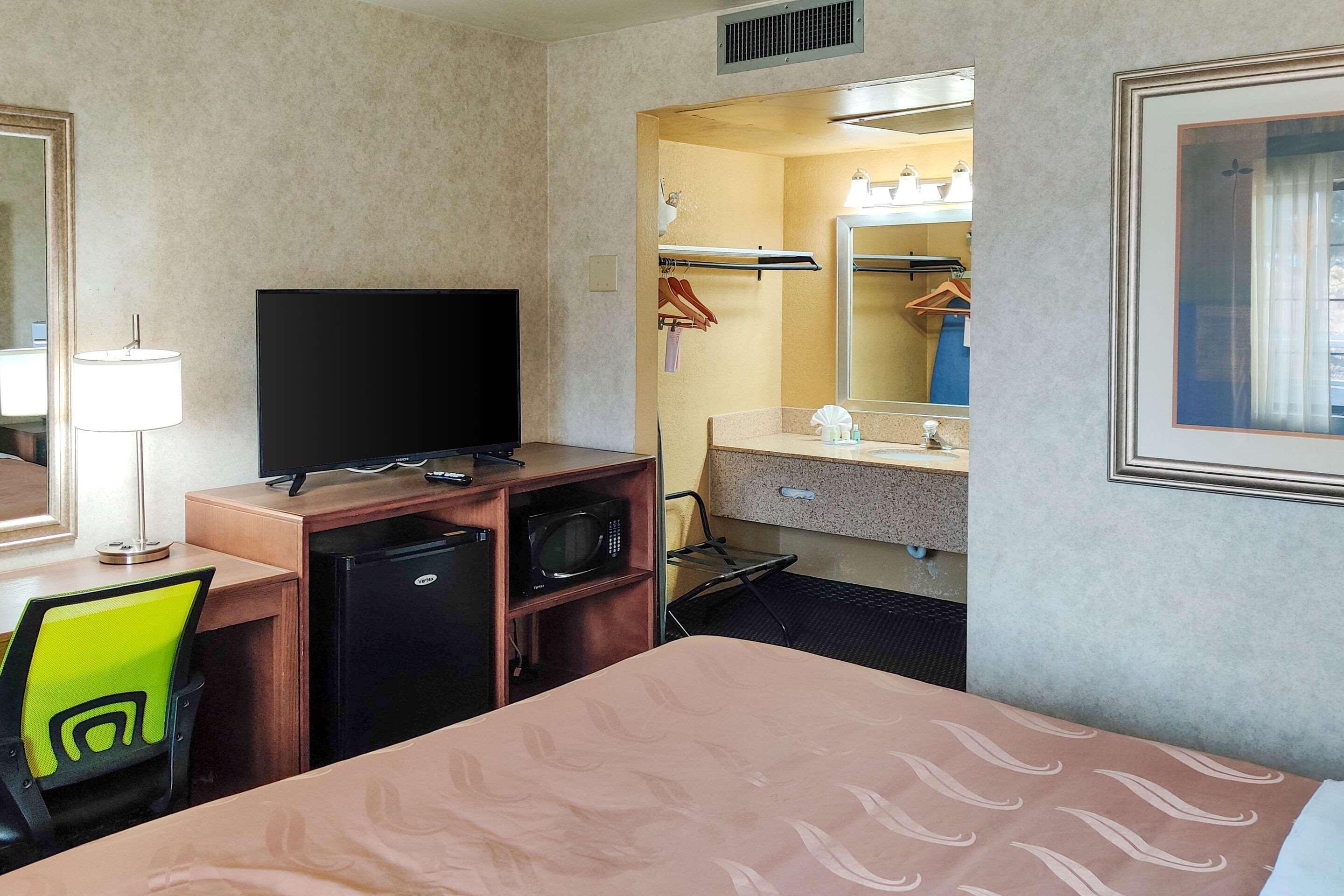 Quality Inn Flagstaff East I-40 Eksteriør billede