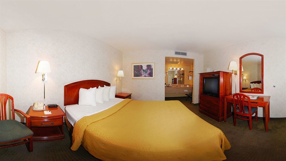 Quality Inn Flagstaff East I-40 Eksteriør billede