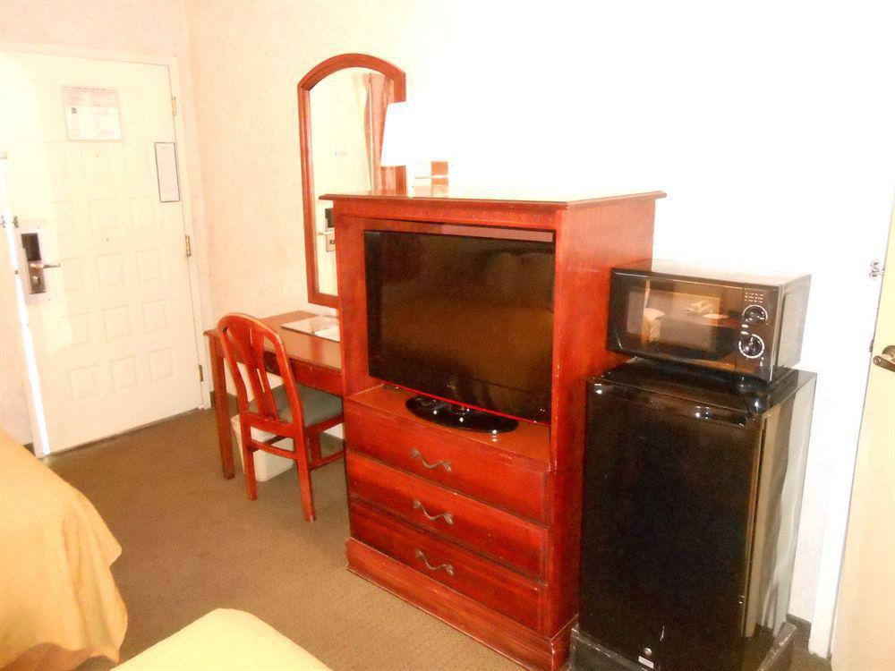 Quality Inn Flagstaff East I-40 Eksteriør billede